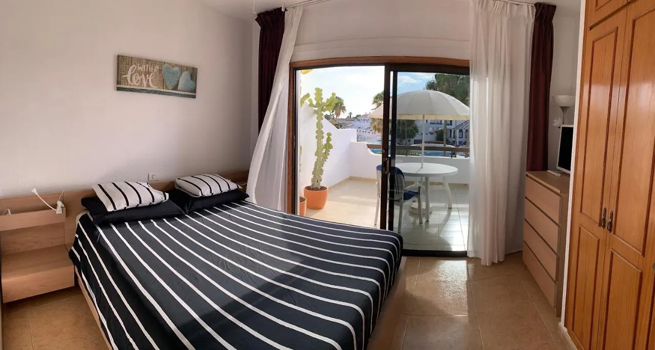 Bright Apartment With Pool In Tenerife South 德尔锡伦西奥海岸